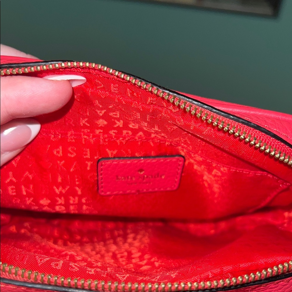 kate spade pink leather crossbody camera bag with gold hardware - Picture 3 of 6